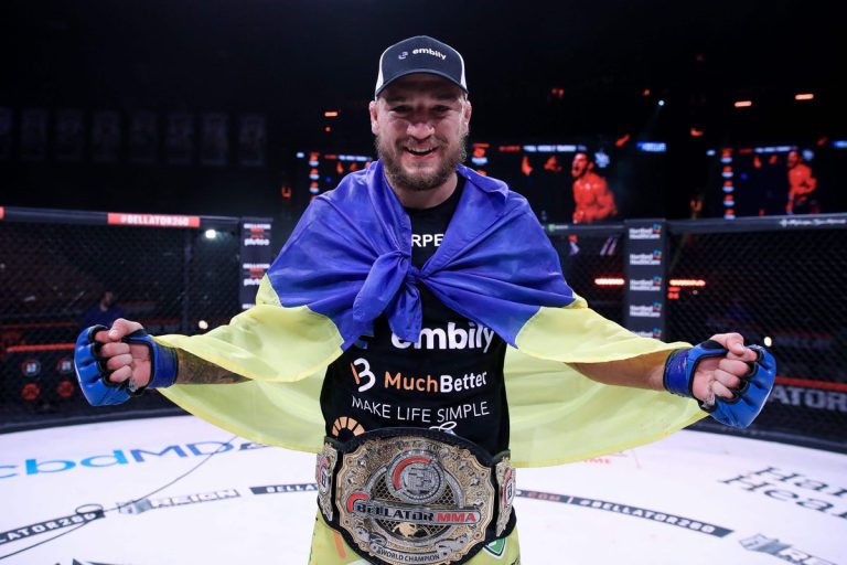 Gwiazda MMA Jarosław Amosow rozkoszuje się powrotem do walki po walce o Ukrainę