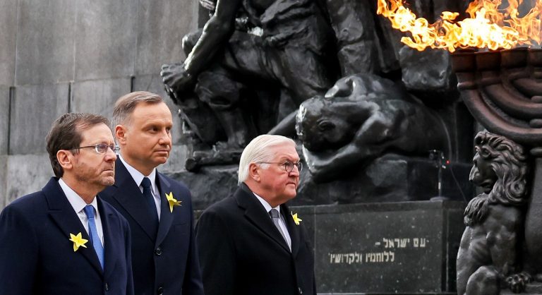 Prezydenci Polski, Niemiec i Izraela obchodzą 80. rocznicę powstania w getcie warszawskim