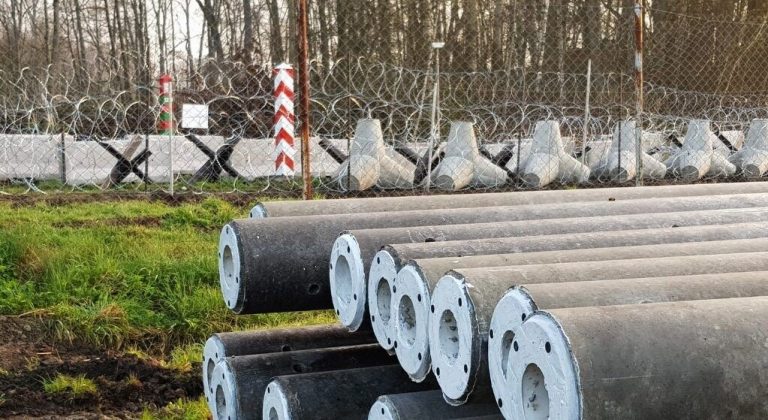 Polska rozpoczyna budowę bariery elektronicznej na granicy z Rosją