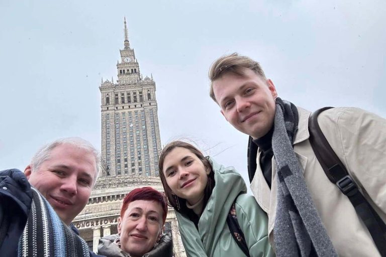 Liverpudlian przywiózł ukraińskich pracowników organizacji charytatywnych na Eurowizję