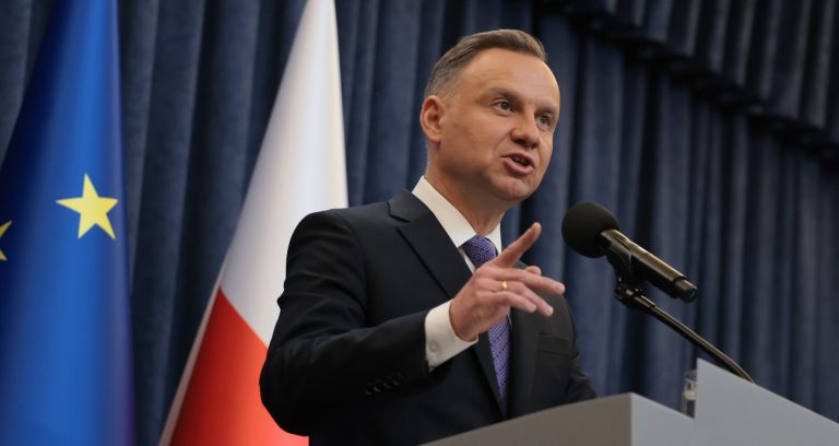 Prezydent Polski proponuje przegląd rosyjskiej ustawy o wpływach kilka dni po jej podpisaniu