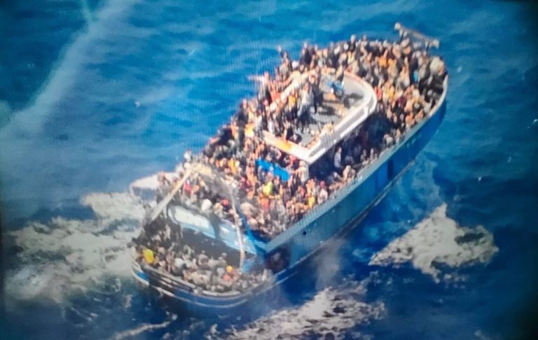 Nowa tragedia migrantów na morzu niewiele zmienia, ponieważ przywódcy UE posuwają się naprzód z ostrzejszymi planami granicznymi