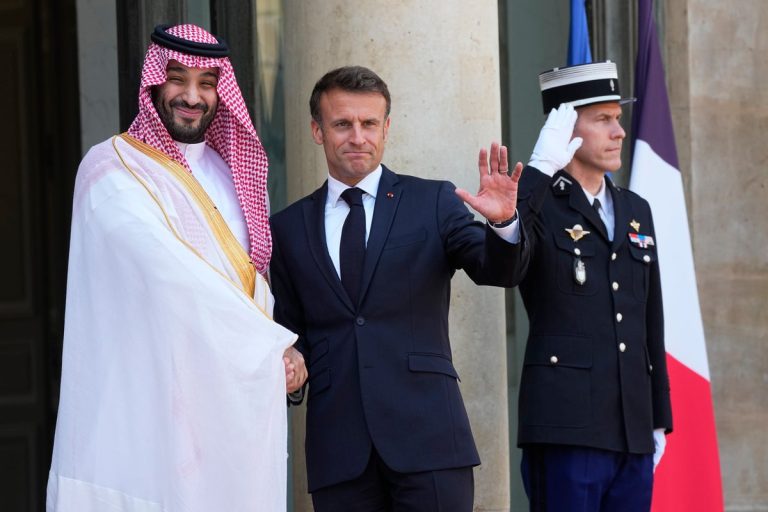 Ubóstwo, klimat, stabilność regionalna na porządku dziennym, gdy saudyjski następca tronu odwiedza Francję