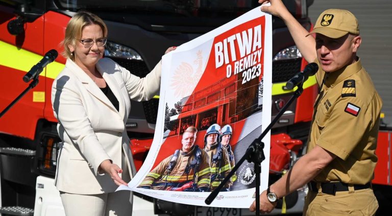 Polish government pledges fire station renovation funds to small districts with highest election turnout