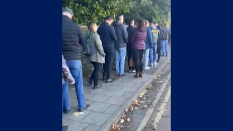 Polish nationals queue at polling stations in Bristol to cast vote – video