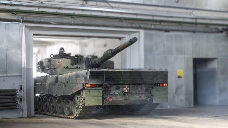 Poland sends first repaired Leopard tanks back to Ukraine