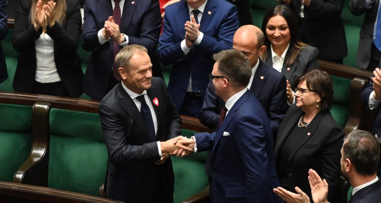 Polish opposition take initiative as new parliament meets for first time