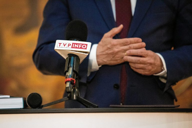 Outgoing Polish government changes public media statute on last day in office