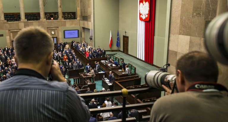 Warsaw cinema screens live feed from parliament amid change in government