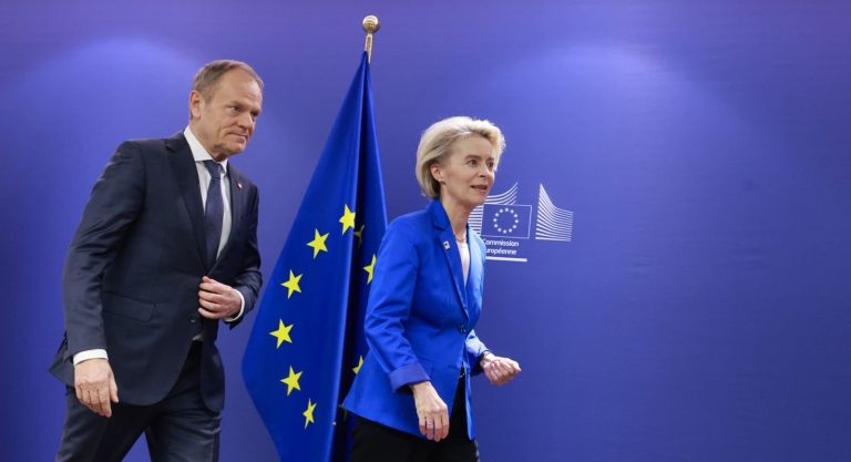 Tusk announces “Christmas present” of first €5bn in EU funds to be paid to Poland this year