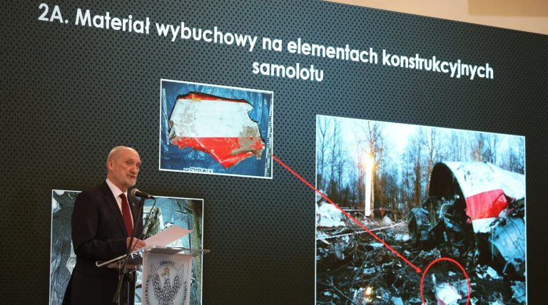Smoleńsk crash investigation commission abolished by new Polish government