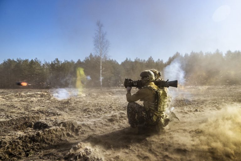 Poland signs €1.5bn arms deal with Sweden as it welcomes incoming NATO ally