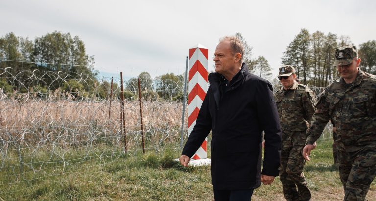 Poland reintroduces exclusion zone on Belarus border amid migration crisis