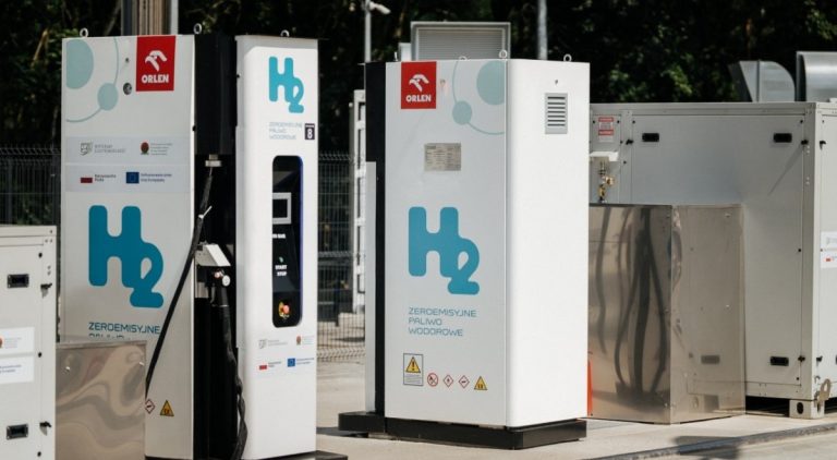 Polish state energy giant Orlen opens first public hydrogen refueling station
