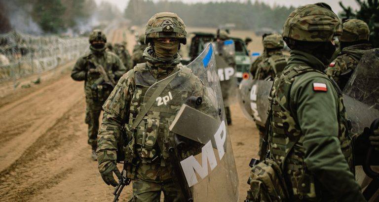 Poland to remove criminal liability for officers using firearms during defence of border
