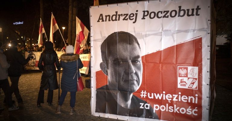 Polish opposition criticises release of Russian prisoner while Poles remain detained in Belarus