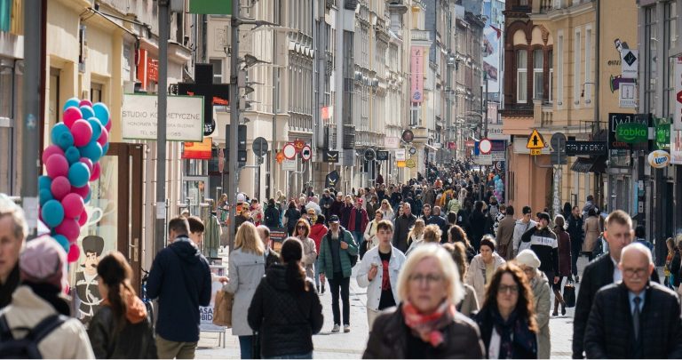 Poland records OECD’s highest growth in real household income