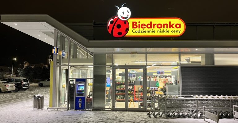 Poland’s biggest supermarket chain fined €116m for forcing discounts on suppliers