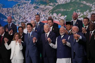 World leaders attending the G20 Summit pose for a group photo in Rio de Janeiro, Nov. 19, 2024