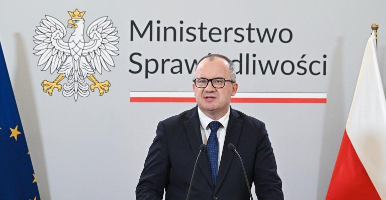 Polish justice minister requests that predecessor be forcibly brought to testify in spyware investigation